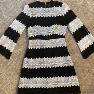 Jilljillstuart size 2 black and white dress